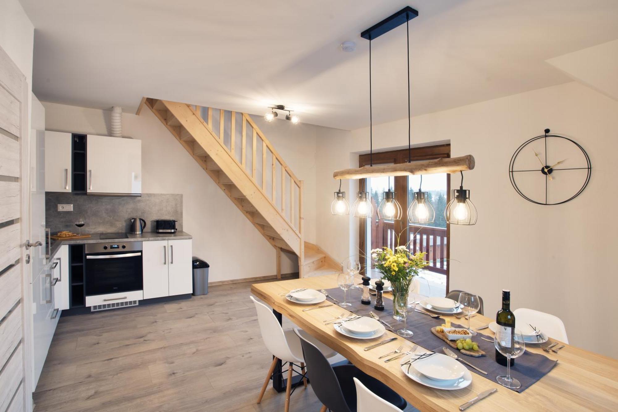 Louka Apartment *
